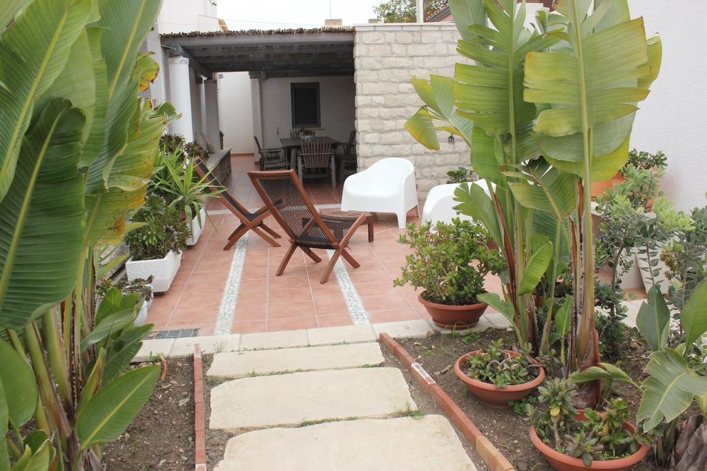 Baia San Lorenzo Reitani Oda fotoğraf