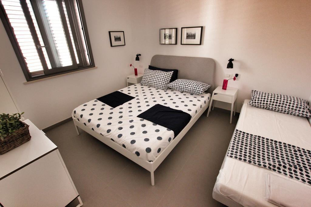 Baia San Lorenzo Reitani Oda fotoğraf